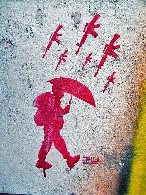 stencil en el centro de Bogotá del artista colombiano Dj Lu