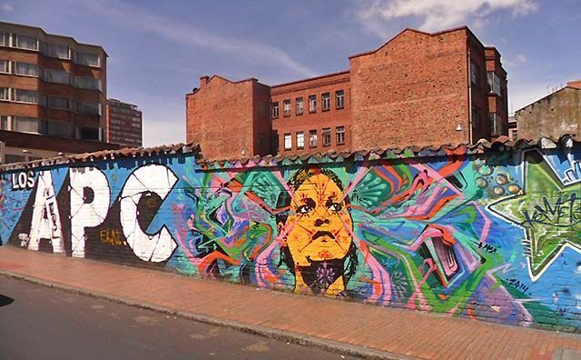 Graffiti del colectivo Los APC en Bogotá