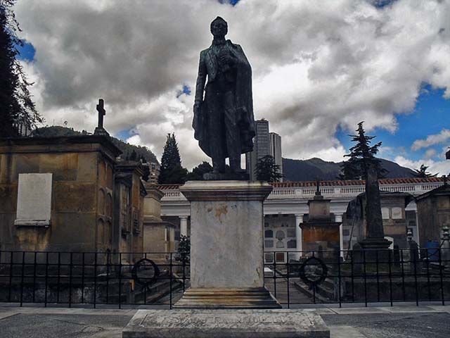 Tumba de Santander en el Cementerio Central de Bogotá