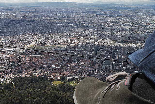 vistas de bogotá desde los cerros más altos de la ciudad