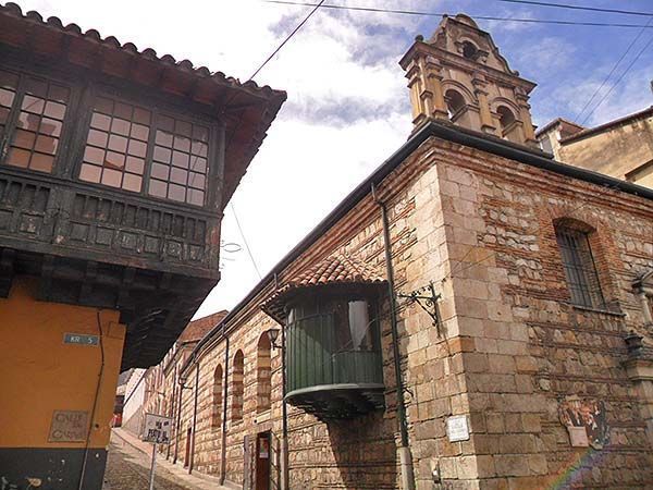 Fachada del Camarín del Carmen de Bogotá