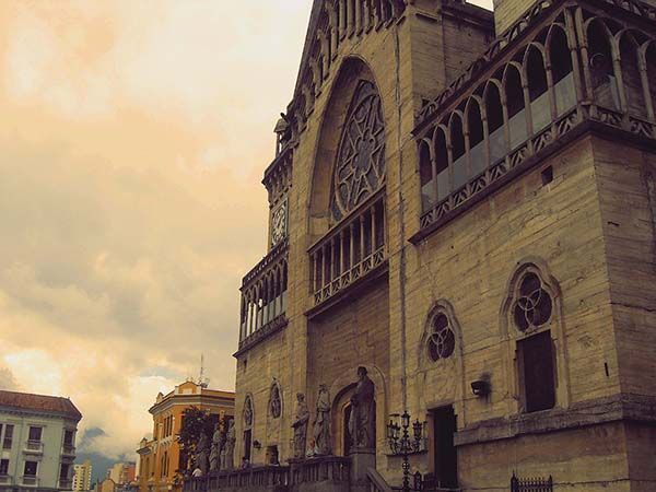 Fachada de la Catedral de Manizales