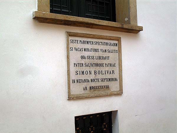 Placa commemorativa de Bolívar en La Candelaria