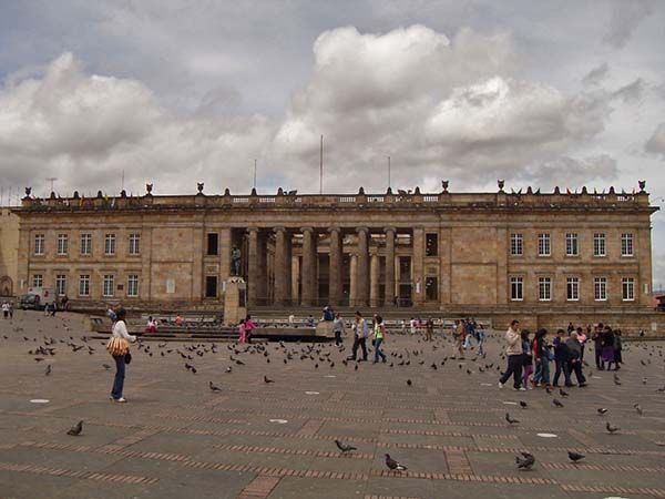 Capitolio Nacional de Bogotá en la Plaza Bolívar