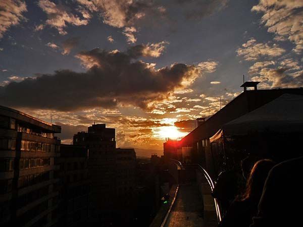 Vistas del atardecer en una fiesta RoofTop by Gora