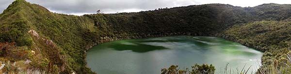Vistas panorámicas de la laguna de Guatavita