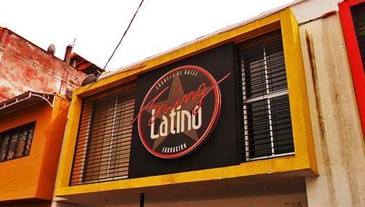 Fachada de la escuela de salsa Swing Latino
