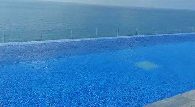 piscina del hotel