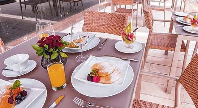 desayuno del hotel