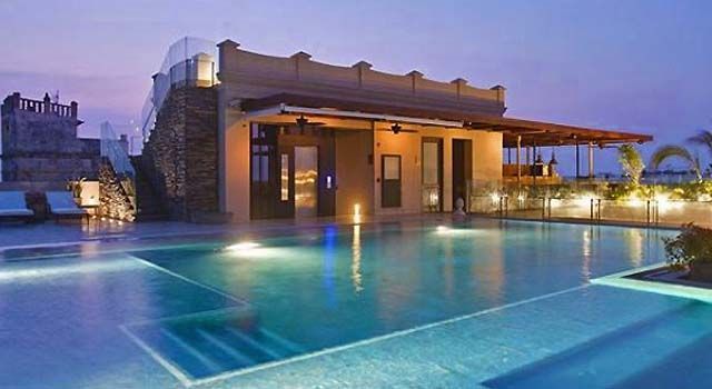 piscina del hotel