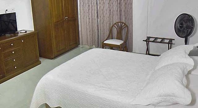 habitación del hotel 
