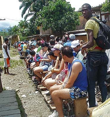 Brujitas preparadas para salir rumbo a San Cipriano