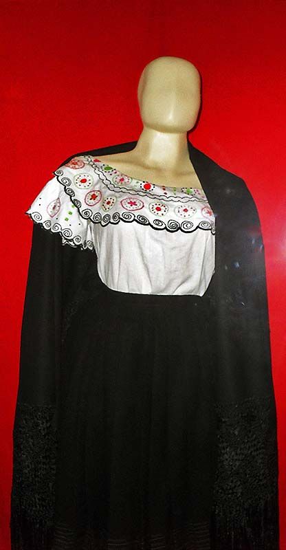 Traje típico de Bogotá, región Andina