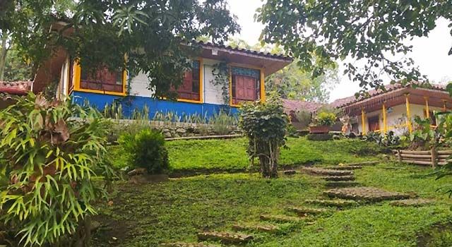 entrada a la finca