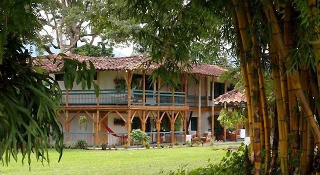 Fachada de la hacienda