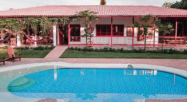 piscina de la hacienda