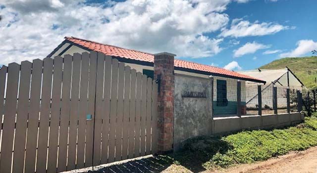 entrada a la finca