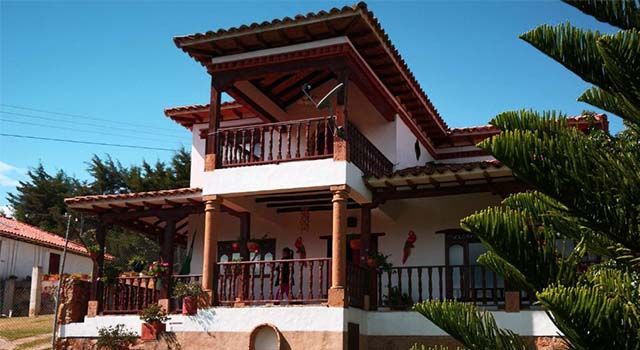 fachada del hotel campestre